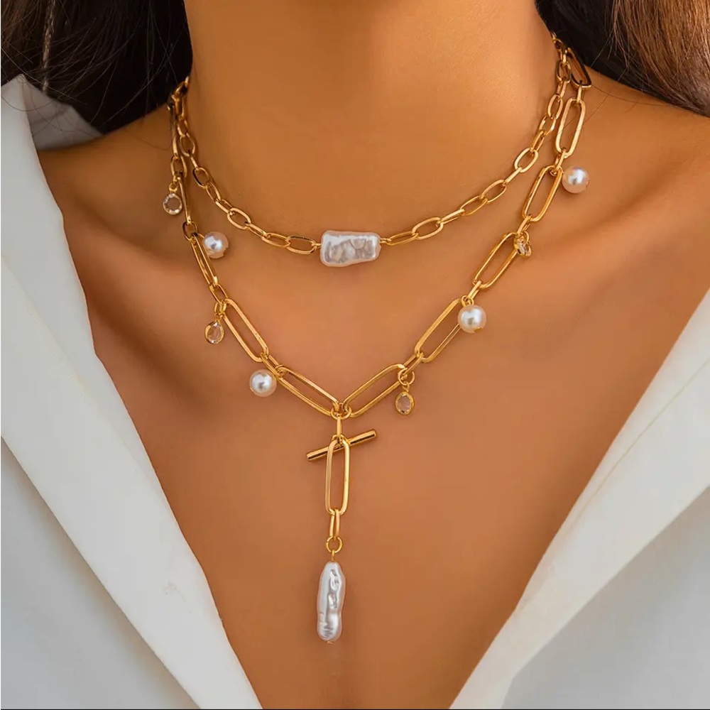 🎉New Layered Chains Cross Pendant Necklace Choker Necklace - Picture 3 of 9